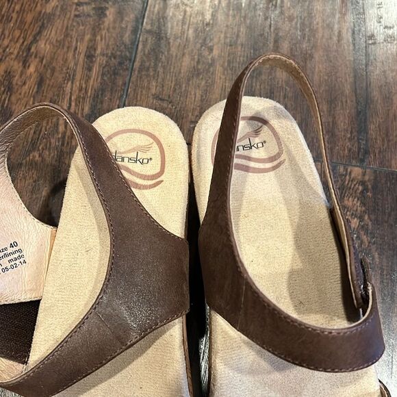 Dansko Women 40 Sonnet Sandal Ankle Strap Clog Stud Floral Leather US Sz 8.5 - Picture 3 of 8